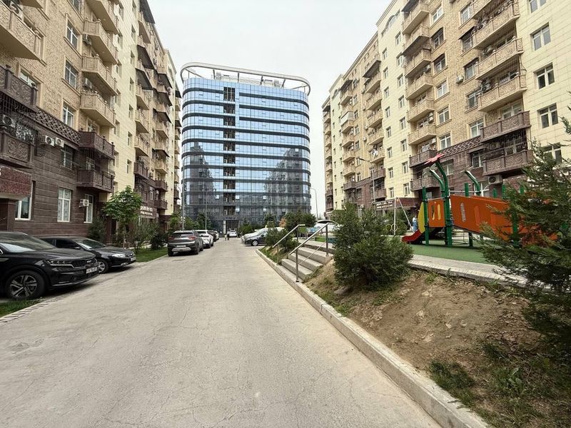 Новостройка Продается 3 комнатная квартира ремонт Ц-2 Алайский рынок Новостройка Продается 3 комнатная квартира ремонт Ц-2 Алайский рынок