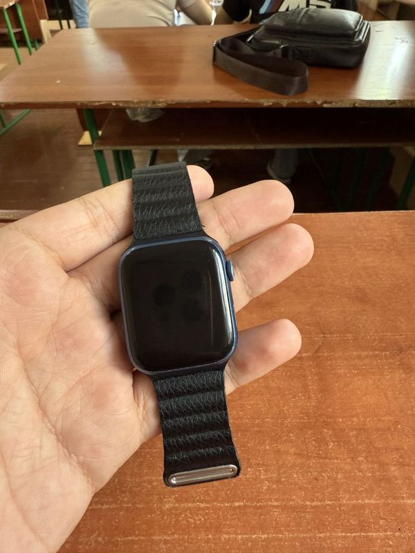 Iwatch 7 45mm 32gb 82% ideal Iwatch 7 45mm 32gb 82% ideal