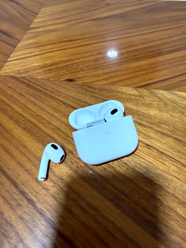 Airpods 3 (original) Airpods 3 (original)