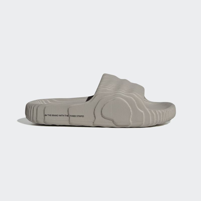 Новые тапочки Adidas adilette оригинал US-9