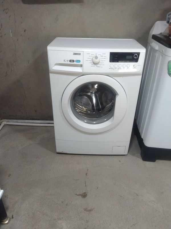 Продаётся стиралная машина 5 к