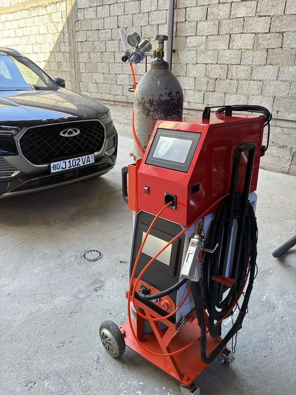 Продаеться сварочный аппарат Laser 1500W Продаеться сварочный аппарат Laser 1500W