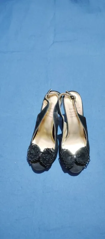 Босоножки женские продаётся матовый