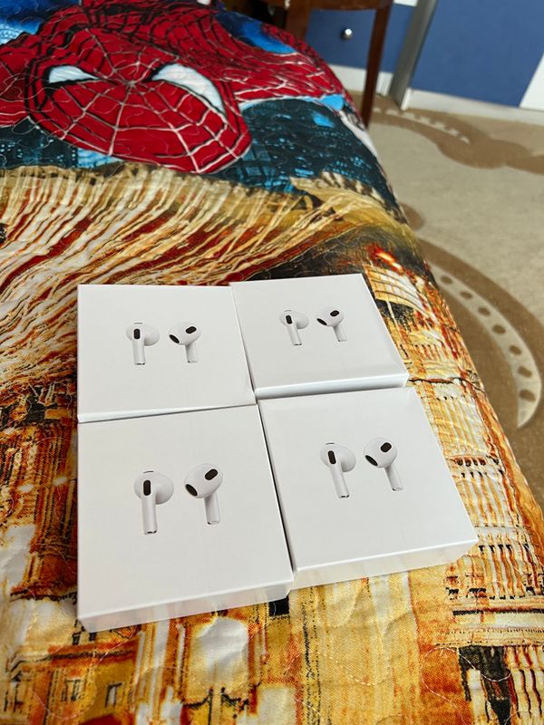 AirPods Pro 3 — наушники с шумоподавлением AirPods Pro 3 — наушники с шумоподавлением