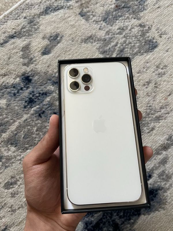 iPhone 12 Pro Silver iPhone 12 Pro Silver