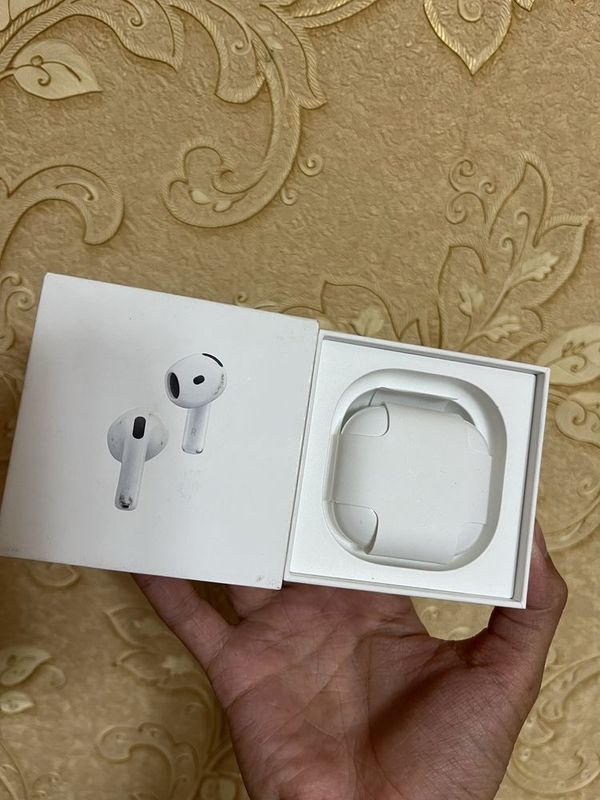 AirPods 4 anc orginal AirPods 4 anc orginal