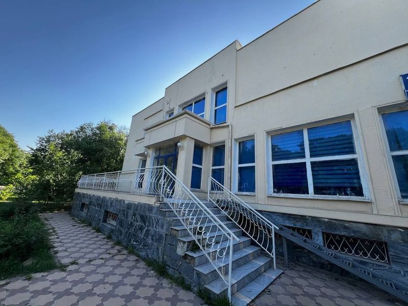 Продаётся готовое здание под клинику или офисное помещение Продаётся готовое здание под клинику или офисное помещение