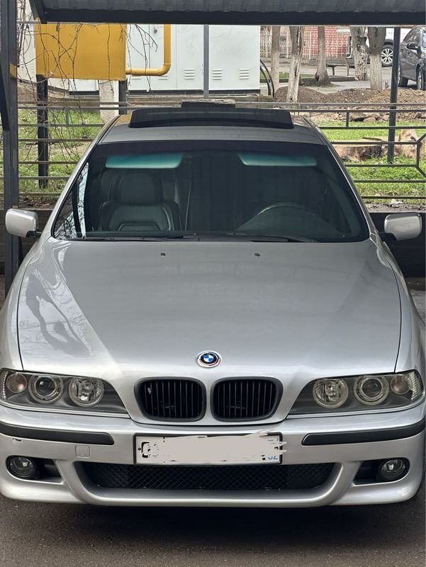 BMW E39 523i 2.5tu