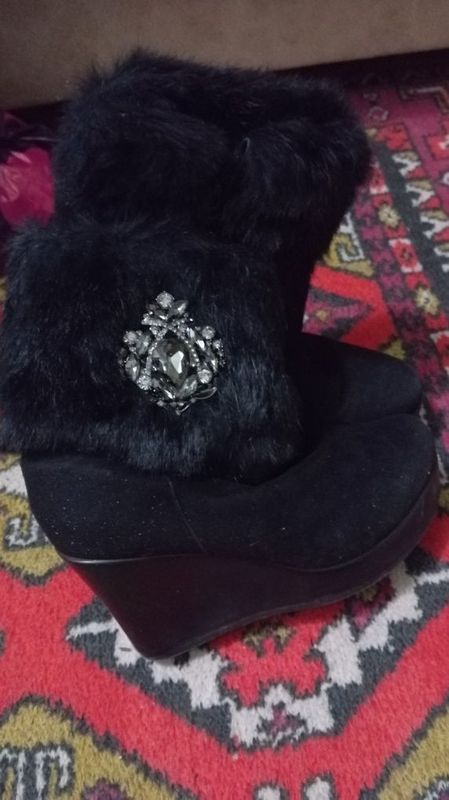 Зимние сапожки, женские Зимние сапожки, женские
