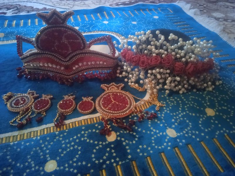 TAQINCHOQLAR KELINLARGA SOTILADI ARENDAGAYAM BOR TAQINCHOQLAR KELINLARGA SOTILADI ARENDAGAYAM BOR