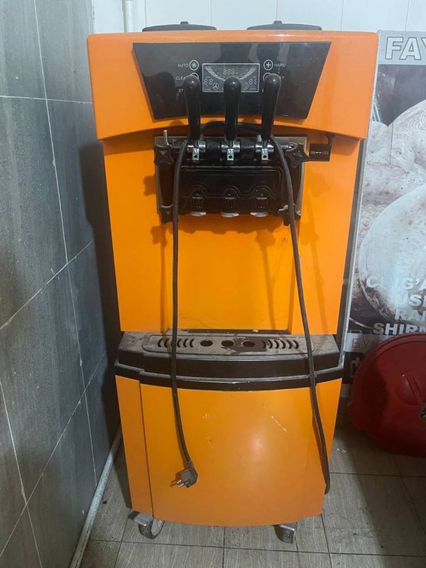 Frezir sotiladi srochna Frezir sotiladi srochna
