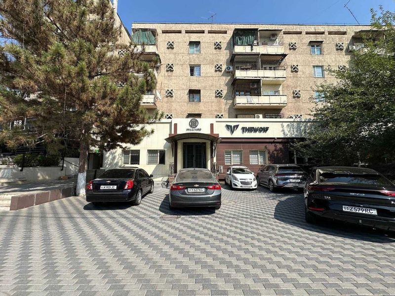 ПРОДАЕТСЯ нежилое помещение!!! 1 ЛИНИЯ Фасад 7 метров ПРОДАЕТСЯ нежилое помещение!!! 1 ЛИНИЯ Фасад 7 метров