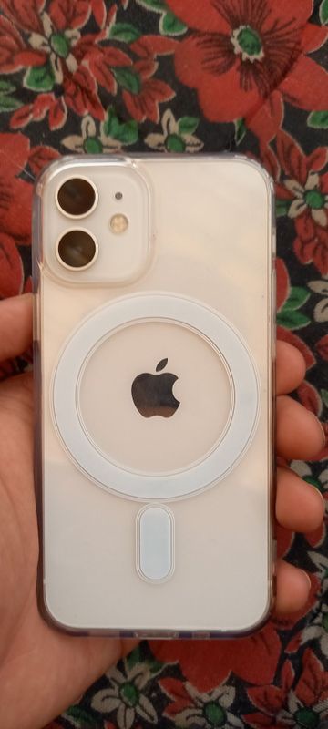 Iphone 12 mini сотилади