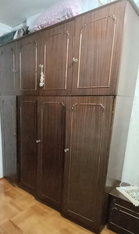 Продаётся спальный гарнитур в хорошем состоянии.