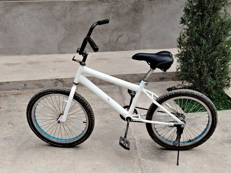 Velosiped sotiladi razmeri 20 Velosiped sotiladi razmeri 20