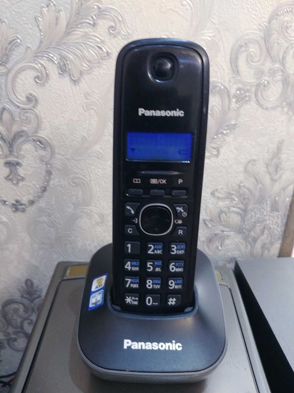 Радиотелефон Panasonic kx-tg1611 с АОН