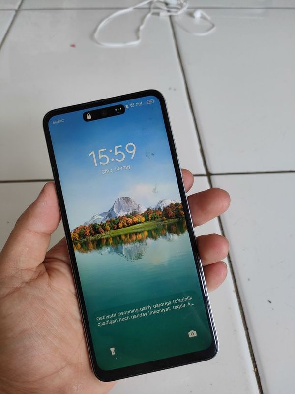 Tecno spark 20 8/128 gb