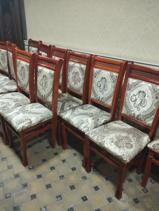 Stul Sotiladi 100 ta bor holati zoʻr Stul Sotiladi 100 ta bor holati zoʻr