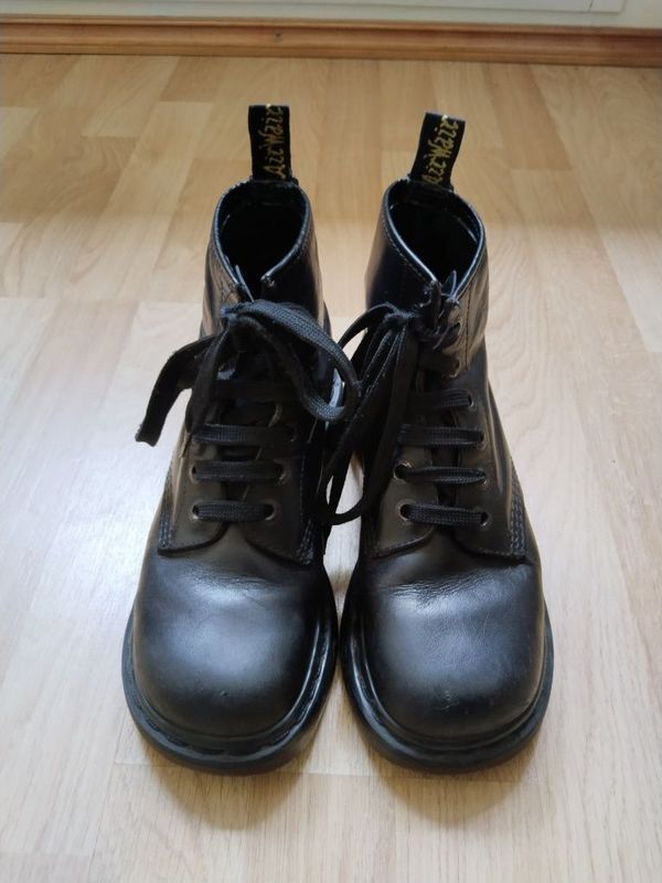 Dr Martens черные кожаные ботинки Англия , унисекс, размер 38