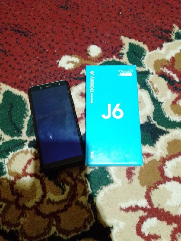 Samsung j6 2018 .