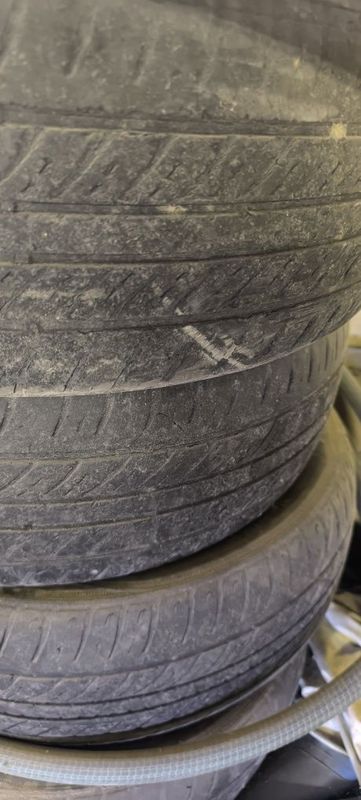 Продам шины 185/65R14 Продам шины 185/65R14