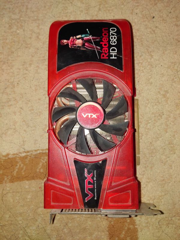 Radeon HD 6870 видеокарта Radeon HD 6870 видеокарта