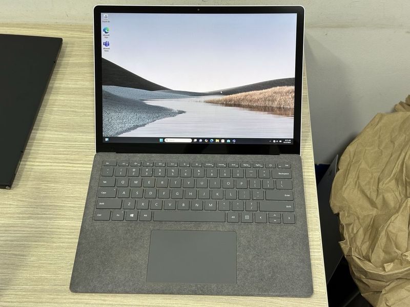 Microsoft surface laptop 3 ekran 2k ips sensor core i5 Microsoft surface laptop 3 ekran 2k ips sensor core i5