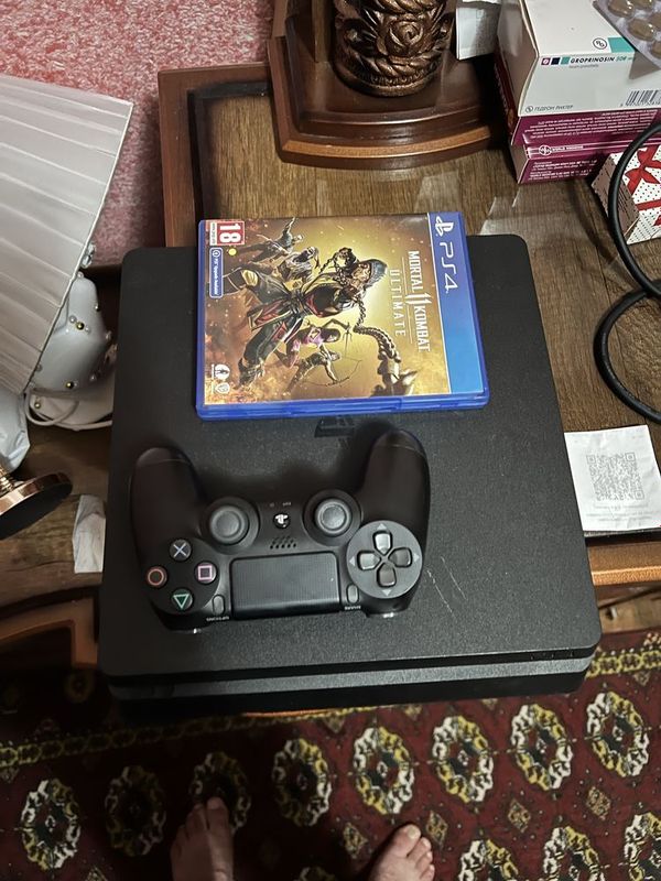 Sony PlayStation 4 slim Sony PlayStation 4 slim