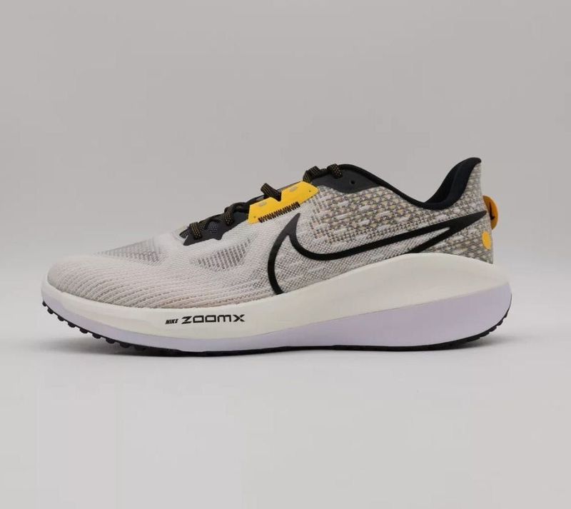 Nike Vomero 17 original