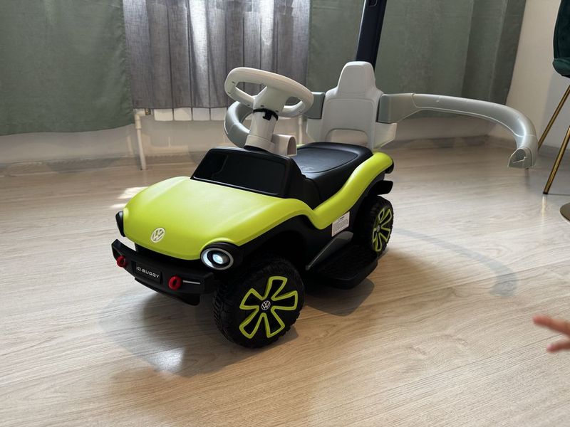 Лицензионная машинка Volkswagen оригинал Лицензионная машинка Volkswagen оригинал