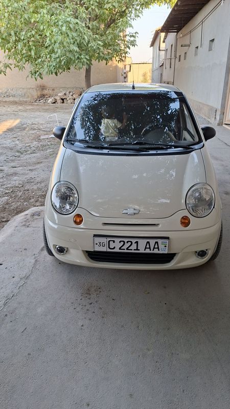 Matiz sotiladi zur sastayanida