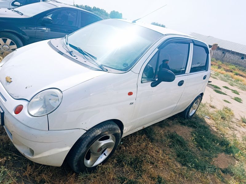 Matiz moshinasi sotiladi. Zoʻr holatda Matiz moshinasi sotiladi. Zoʻr holatda