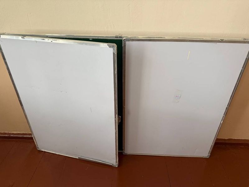 Yangi ishlatilmagan doska 100 x 300 sm Yangi ishlatilmagan doska 100 x 300 sm