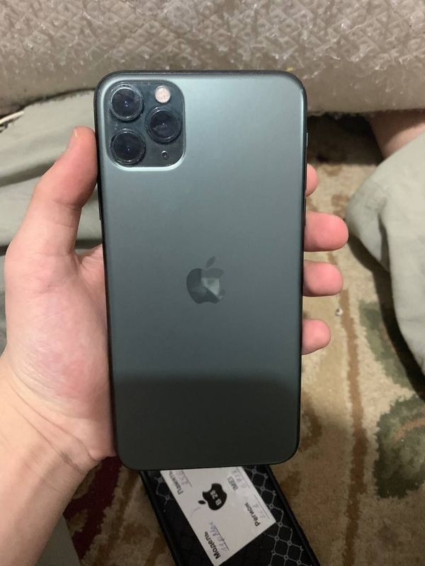 Срочно продаётсч iPhone 11 pro max