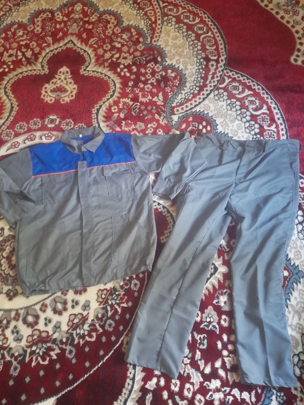 kiyimlar sotiladi razmerlar bor kiyimlar sotiladi razmerlar bor