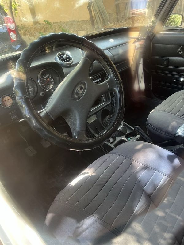 Vaz 2106 naxodu sotiladi Vaz 2106 naxodu sotiladi