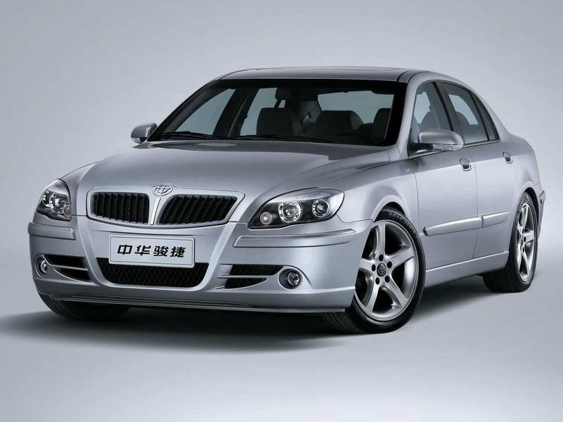 Авто Brilliance M2 BS4 МТ 1.8 (2007 дек пробег 150 000) Авто Brilliance M2 BS4 МТ 1.8 (2007 дек пробег 150 000)