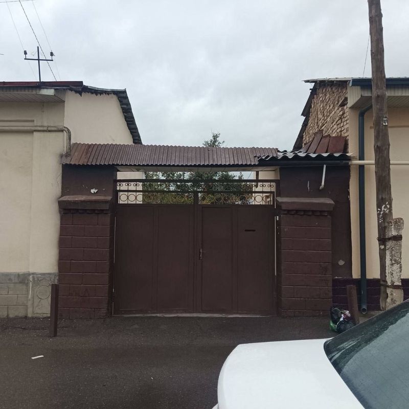 СРОЧНО 5.5 соток/100м² Ак Уй Махалля СРОЧНО 5.5 соток/100м² Ак Уй Махалля