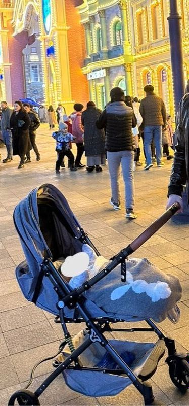 Прогулочная детская коляска