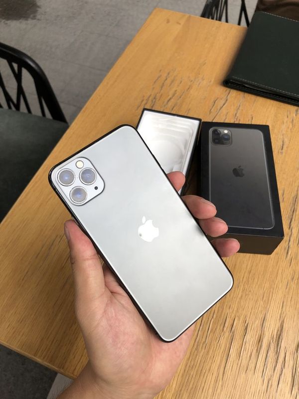 Iphone 11 pro max Идеальный Iphone 11 pro max Идеальный