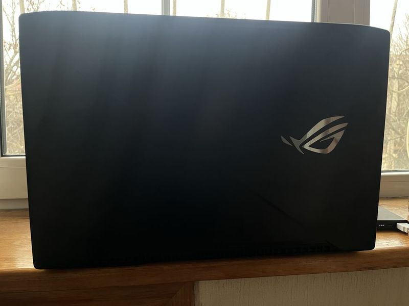 Asus rog strix в хорошем состоянии