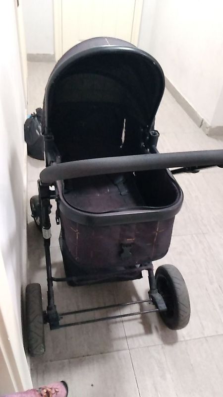 Коляска (kolyaska) сотилади