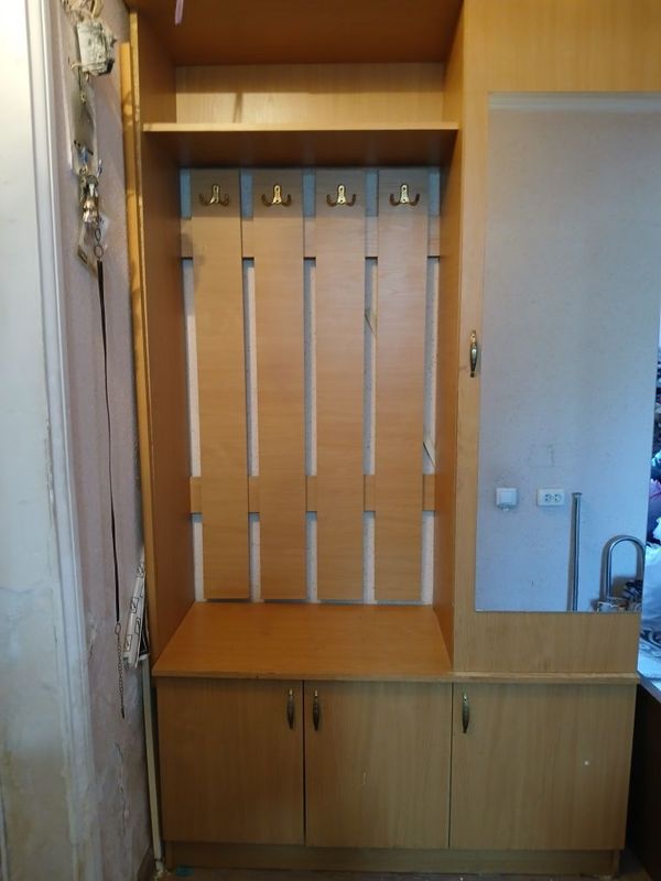 Продаю шкаф прихожки Продаю шкаф прихожки