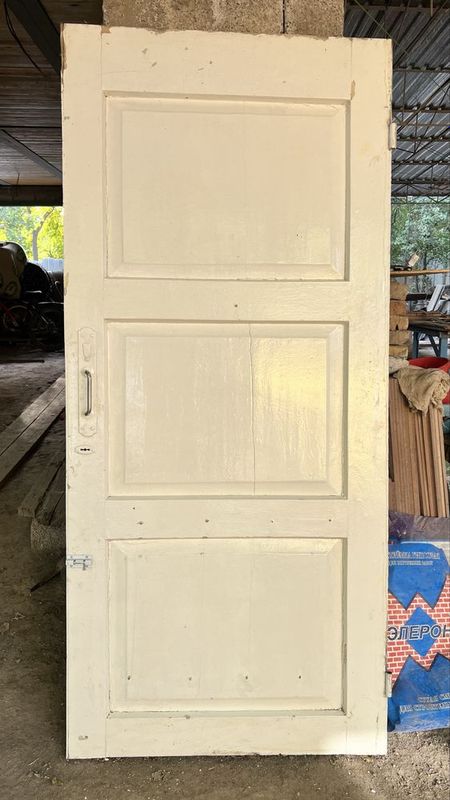 Дверь из натурального дерева 150 000