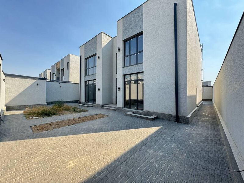 Продам большой коттедж 5,2 соток, 10 комнат, ор-р: Узбум Продам большой коттедж 5,2 соток, 10 комнат, ор-р: Узбум