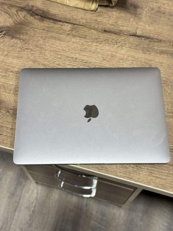 Macbook Pro M1 | 256gb 8ram