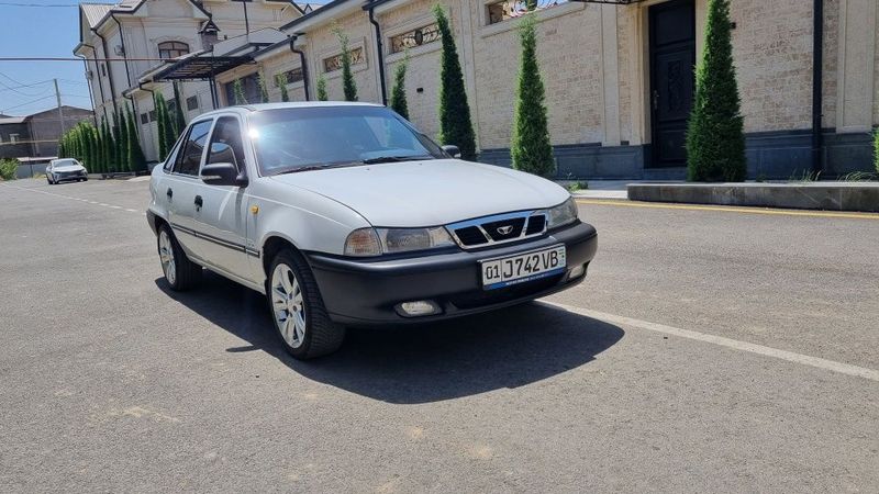 Нексия сотилади 2001 йил газ йук бутбутун мошина холати тинник Нексия сотилади 2001 йил газ йук бутбутун мошина холати тинник