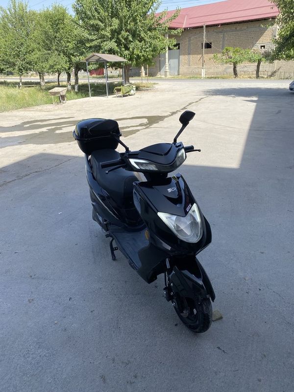 Skuter garatsiyasi bor Skuter garatsiyasi bor