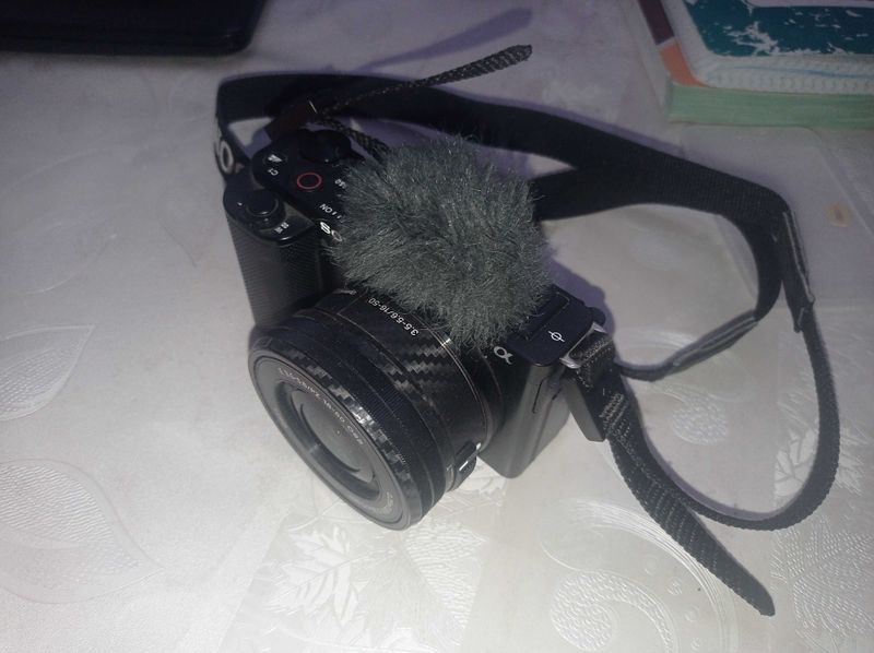Sony ZV E-10 (body)