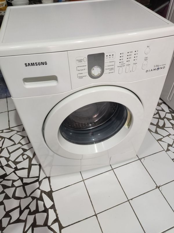 Стиральная машина Samsung 5kg. Стиральная машина Samsung 5kg.